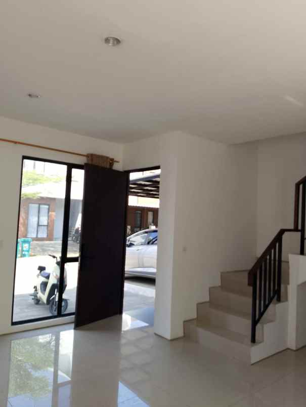 disewakan rumah citra garden puri jakarta barat