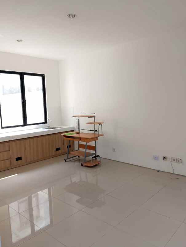 disewakan rumah citra garden puri jakarta barat