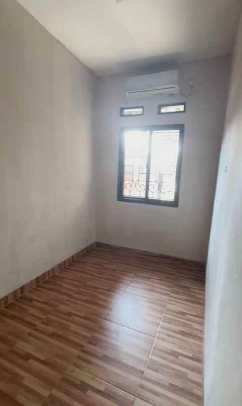 disewakan rumah cluster pamulang dkat bunderan unpam 1