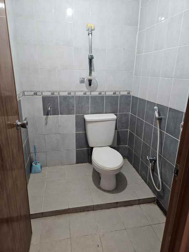 disewakan rumah gading nirwana