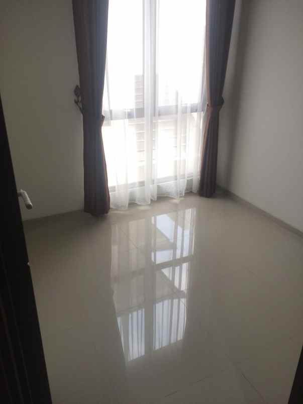 disewakan rumah graha raya bintaro
