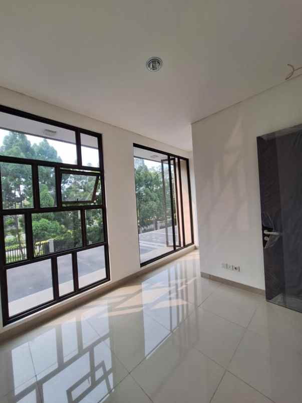 disewakan rumah jakarta garden city