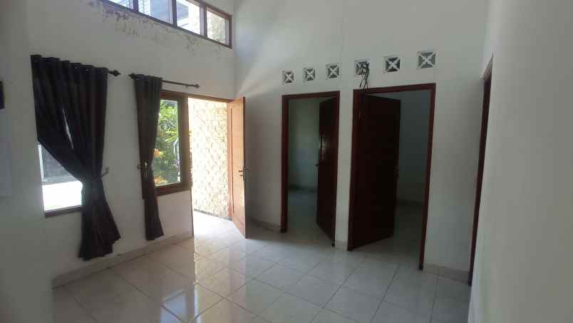 disewakan rumah jalan menayu lor 2