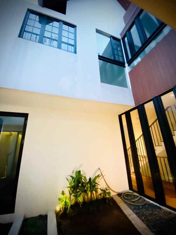 disewakan rumah jl cilandak jakarta selatan