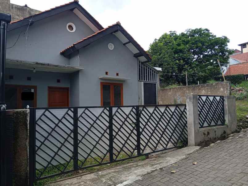 disewakan rumah kavling cihanjuang