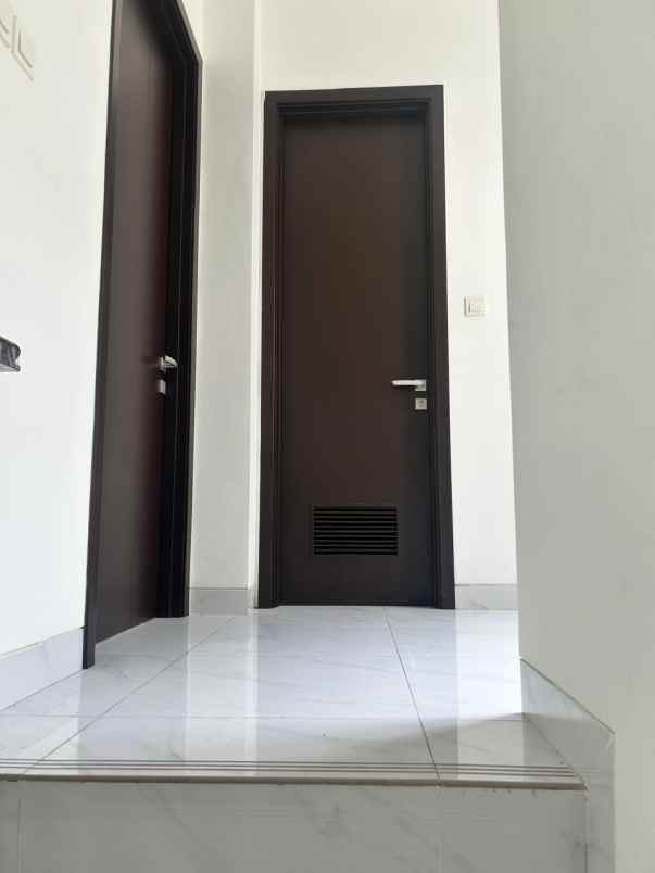 disewakan rumah lavon swan city cikupa