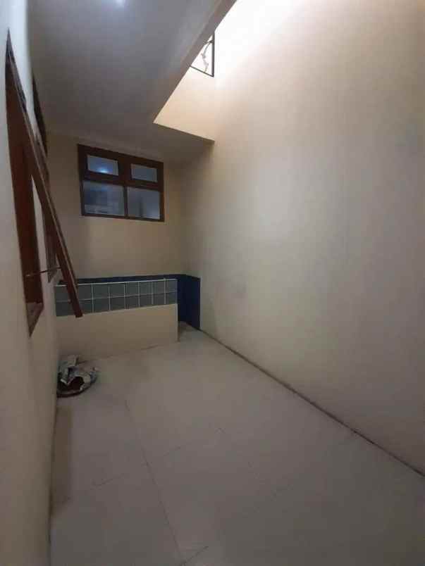 disewakan rumah lenteng agung