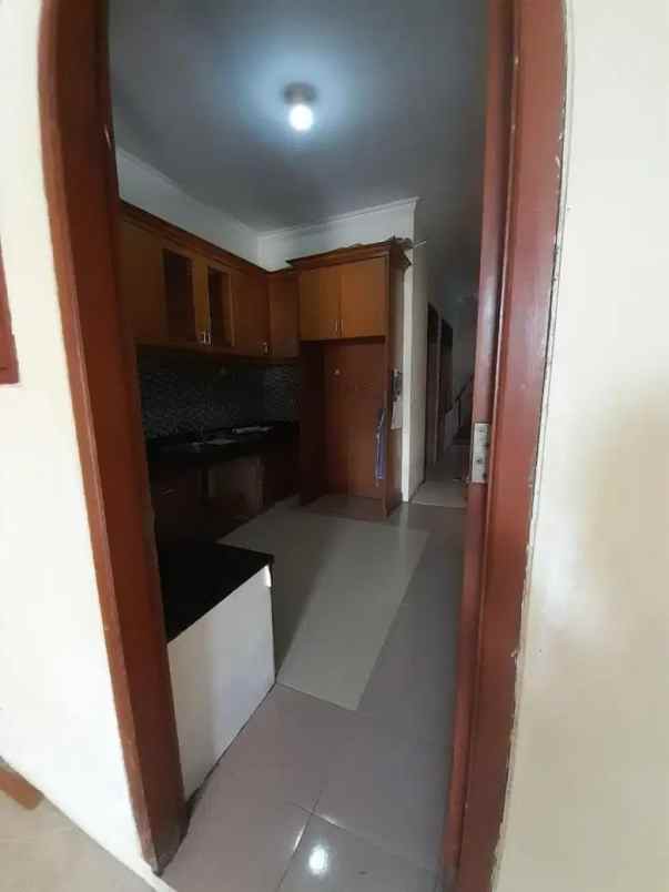 disewakan rumah lenteng agung