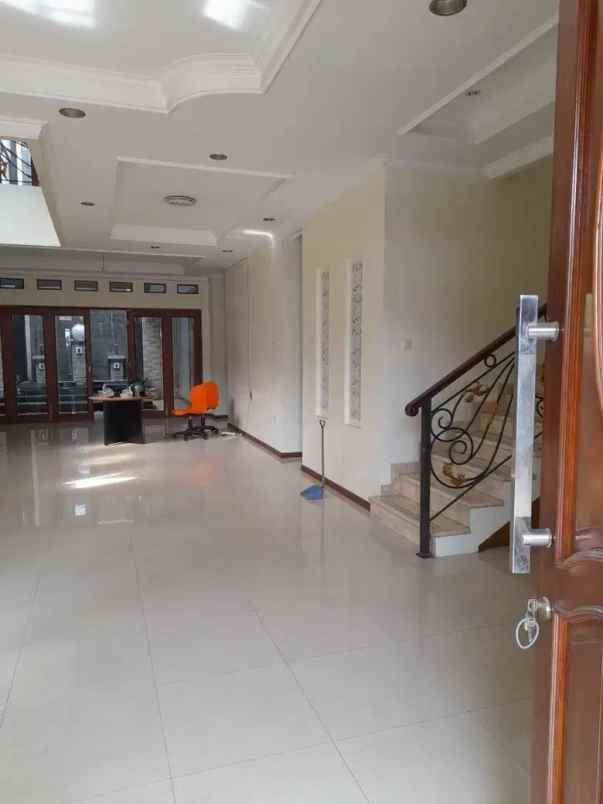 disewakan rumah lenteng agung