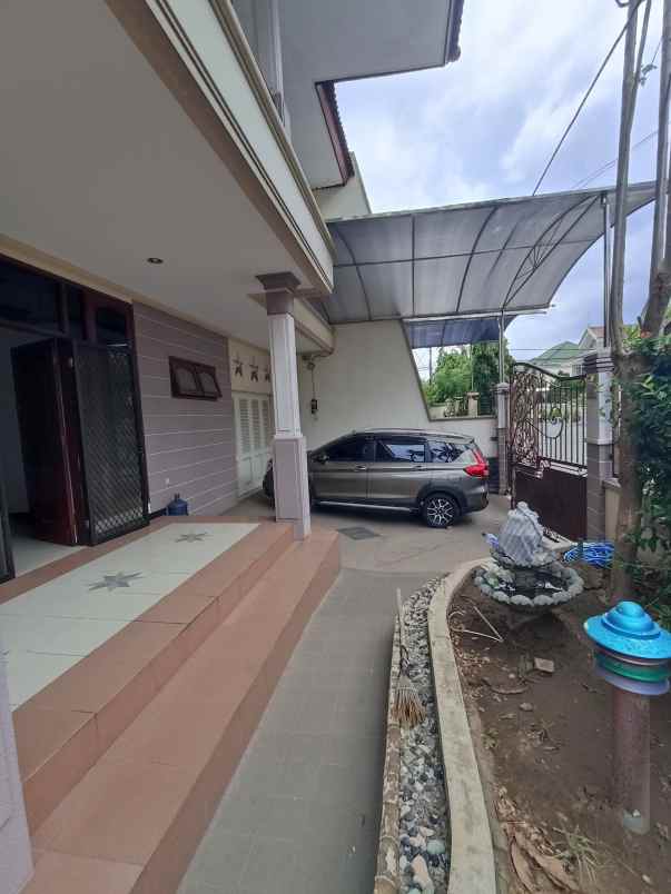 disewakan rumah manyar kertoadi