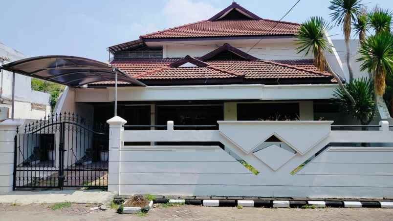 disewakan rumah prapen indah timur