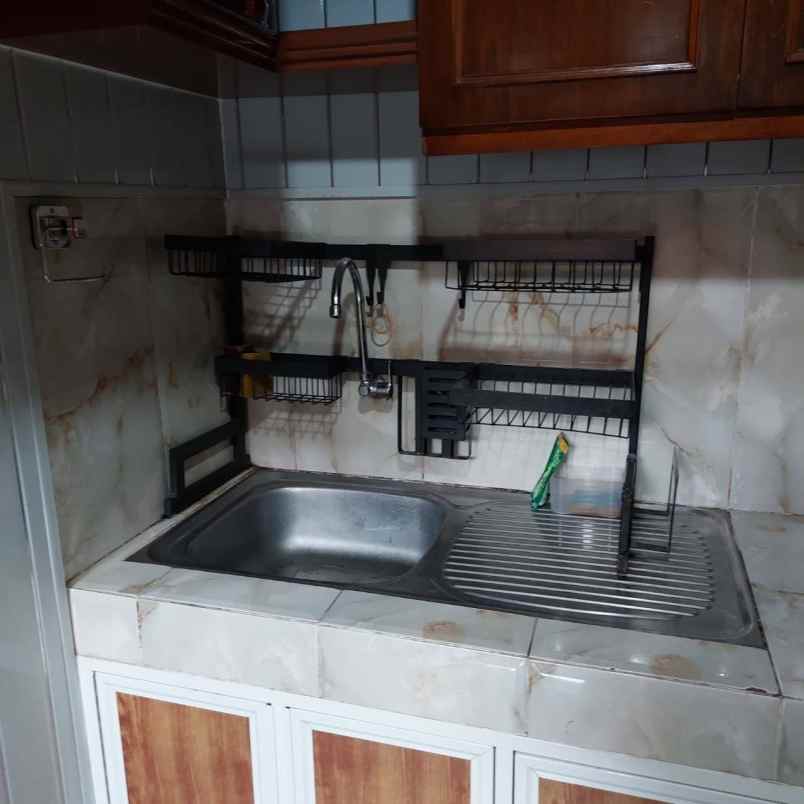 disewakan rumah taman internasional