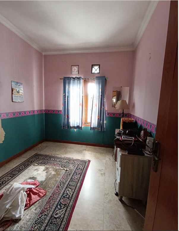 for sale rumah luas ideal keluarga besar di cimahi