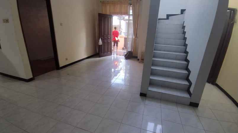 graha family 2man 2 lantai nego