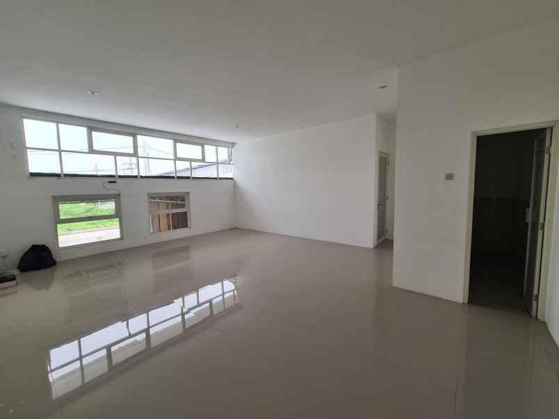 gudang bagus siap pakai komplek sirie lingkar timur