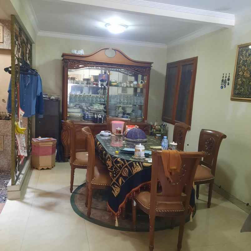 jual beli rumah beserta isinya 80