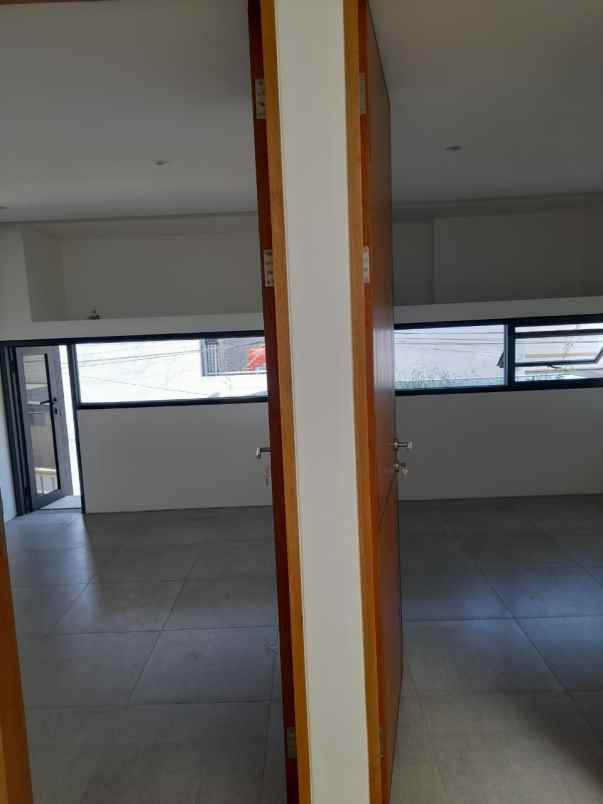 jual rumah baru 2 lt dekat griya buahbatu bandung