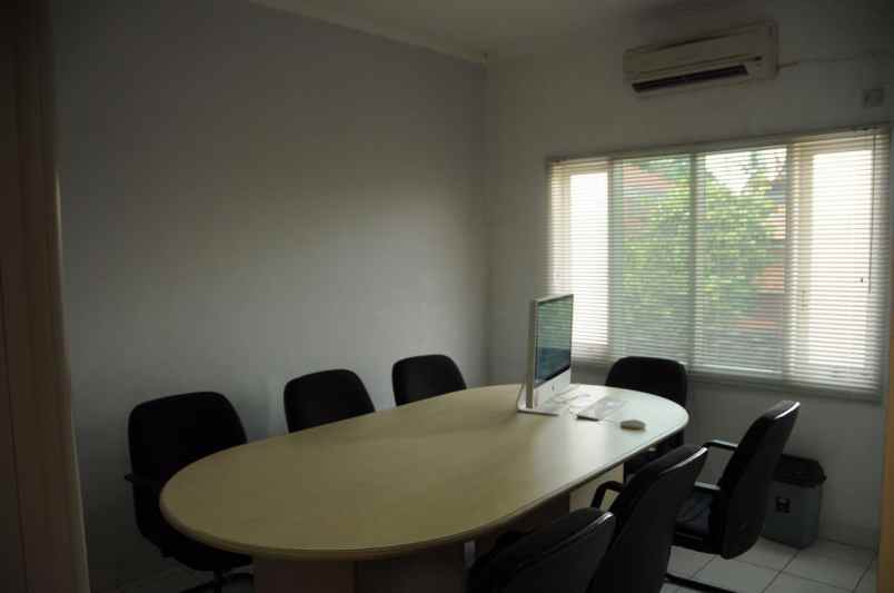 jual rumah di pejaten barat jakarta selatan shm