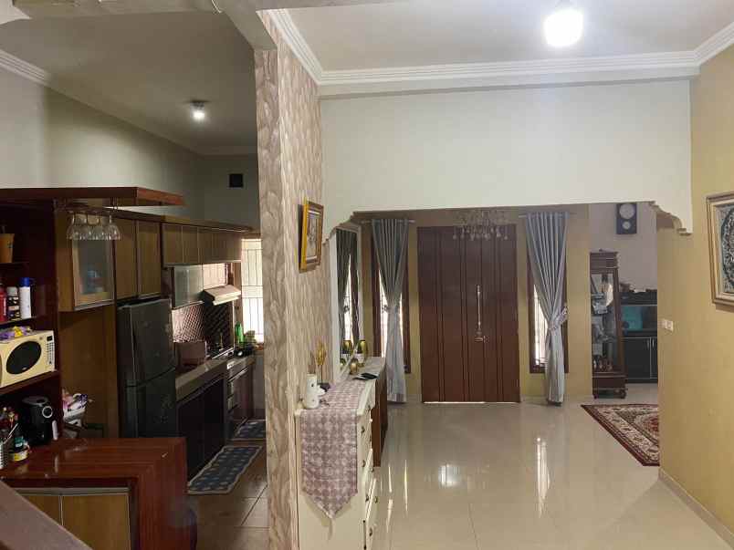 jual rumah di villa dago pamulang