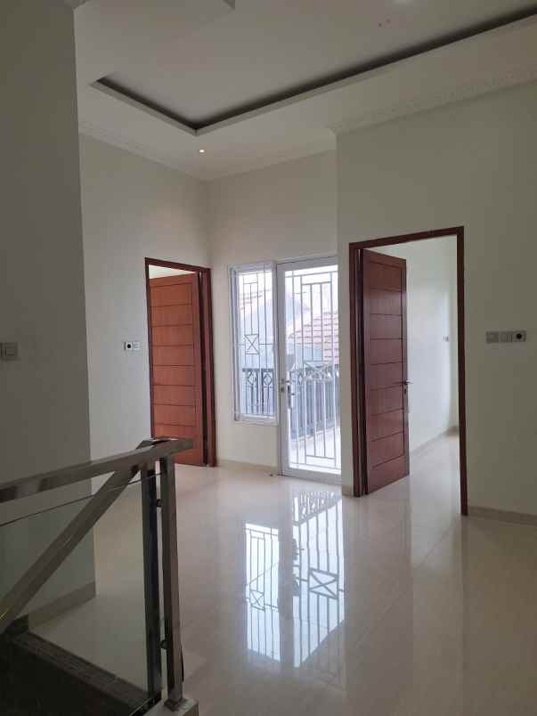 jual rumah muara karang jak ut