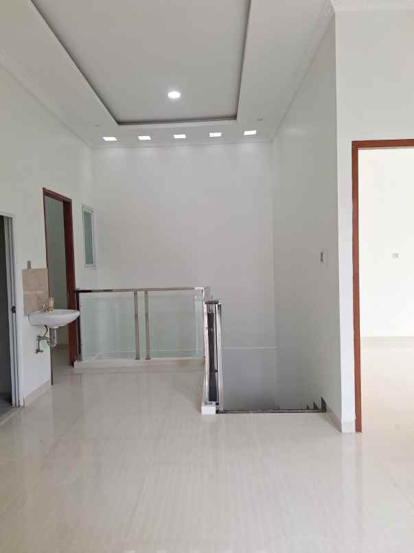 jual rumah muara karang jak ut