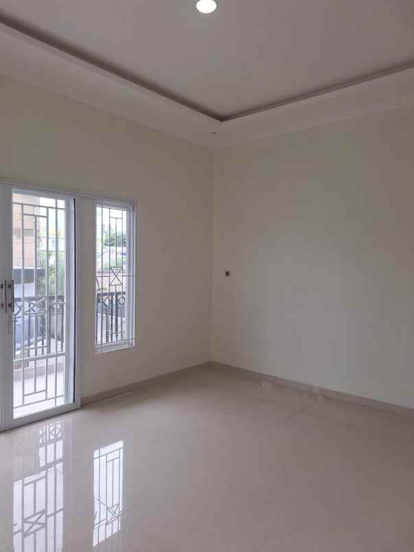 jual rumah muara karang jak ut