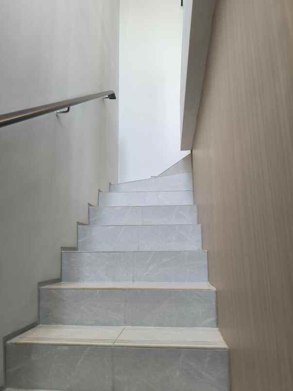 perumahan grand pakuwon unit ready di tandes