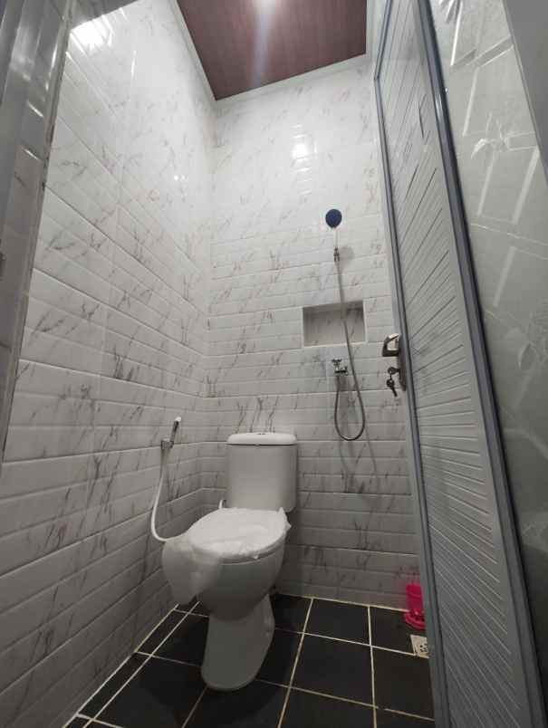 perumahan mewah dan elegant dengan konsep ehite house