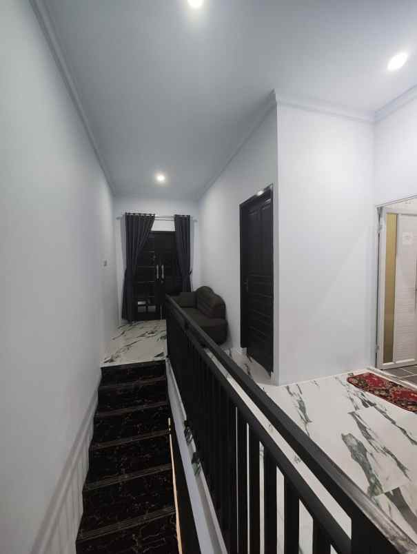 perumahan mewah dan elegant dengan konsep ehite house