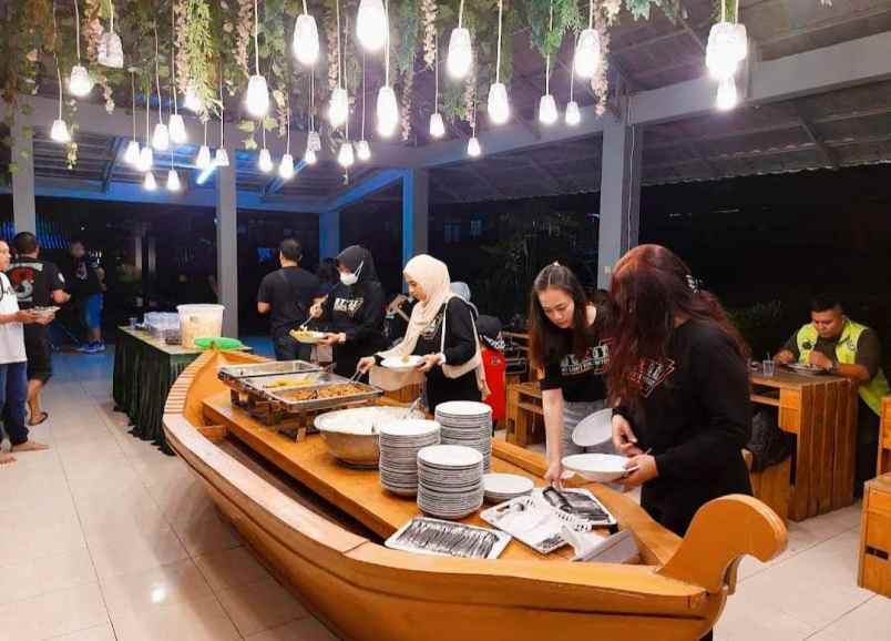 resort di bogor selangkah ke pintu toll