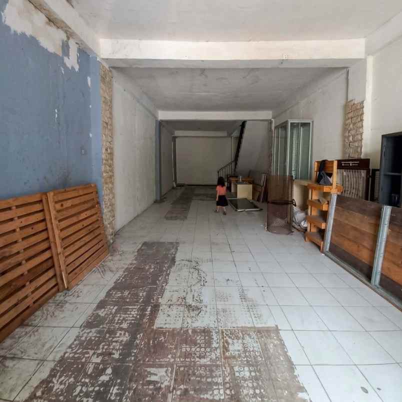 ruko 3 lantai di rawamangun jakarta timur