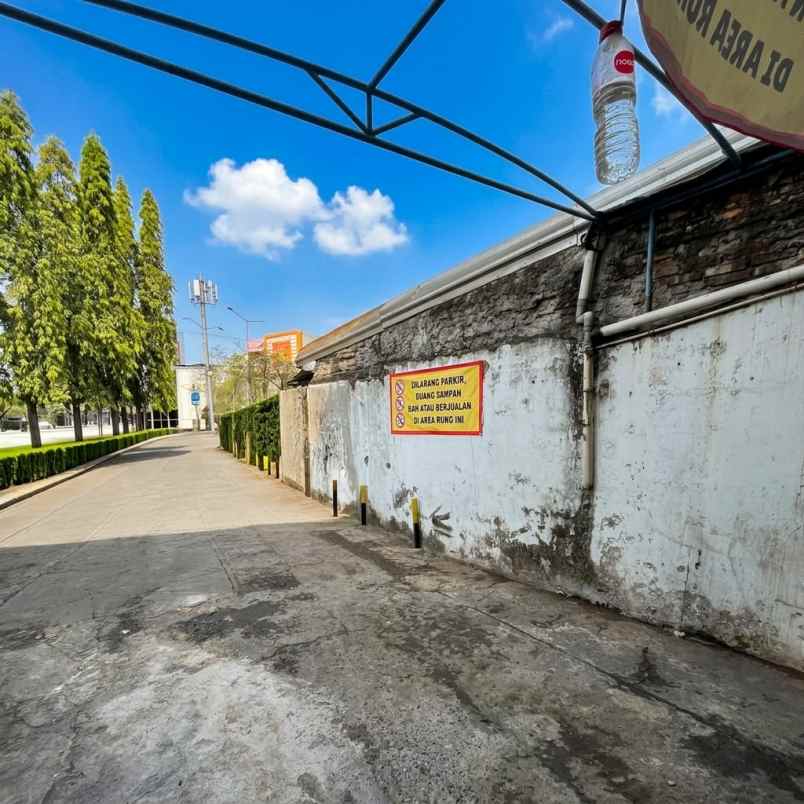 ruko 3 lantai di rawamangun jakarta timur