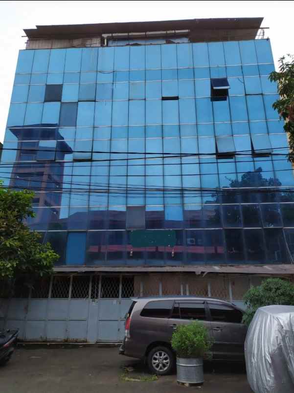 ruko gudang kantor tiang bendera