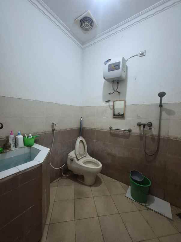 rumah 1 lantai siap huni di duren sawit jakarta timur