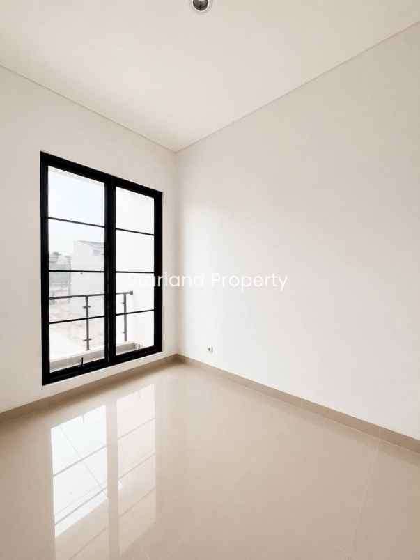 rumah 2 lantai american classic area sudimara bintaro
