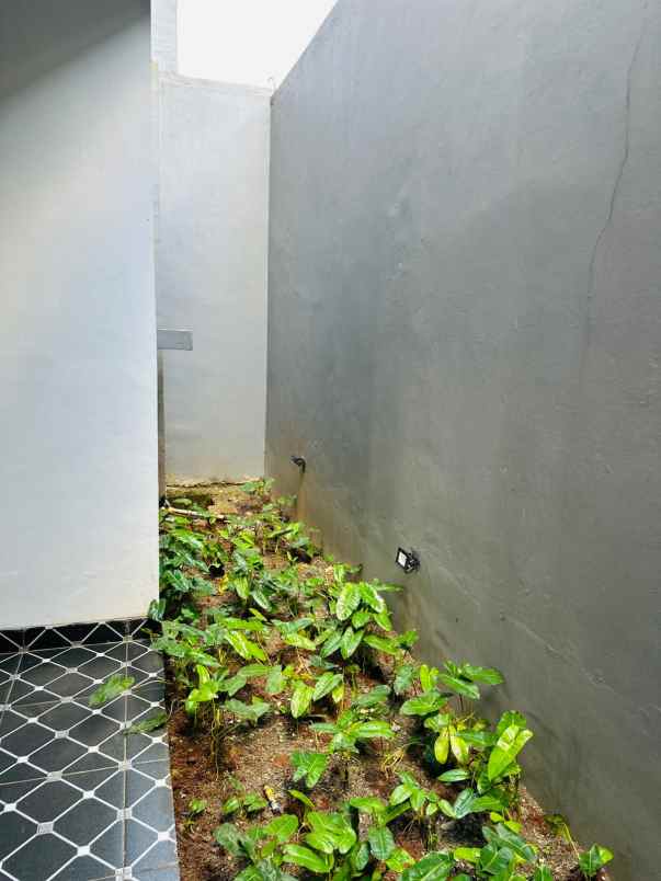 rumah 2 lantai cibinong bogor siap huni