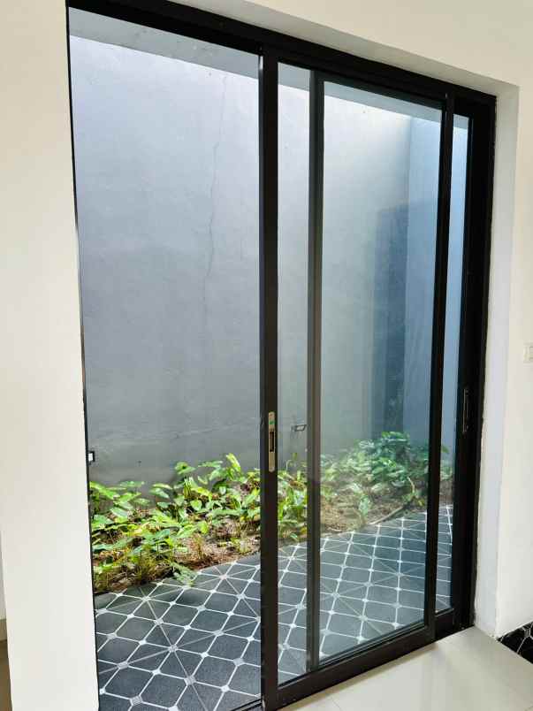 rumah 2 lantai cibinong bogor siap huni