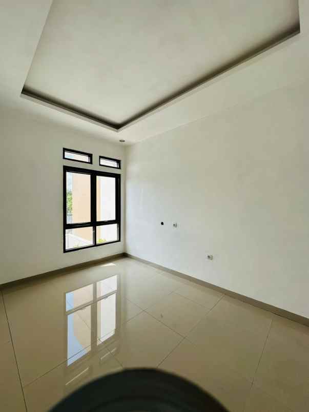 rumah 2 lantai cibinong bogor siap huni