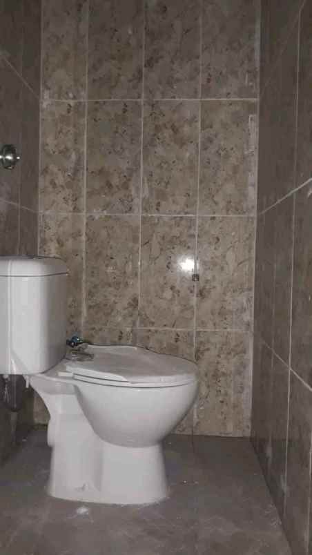 rumah 2 lantai jatisampurna bekasi siap huni