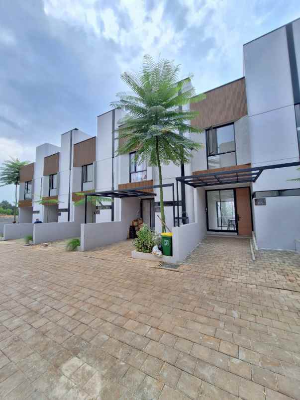 rumah 2 lantai limo depok krukut