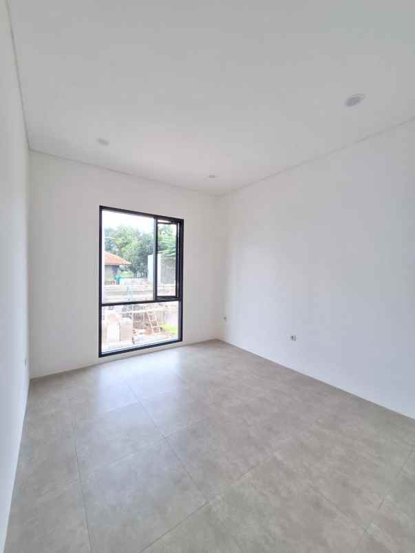 rumah 2 lantai limo depok krukut