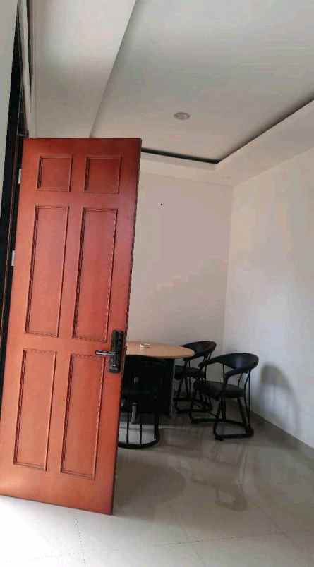 rumah 2 lantai pamulang cash 700 jutaan