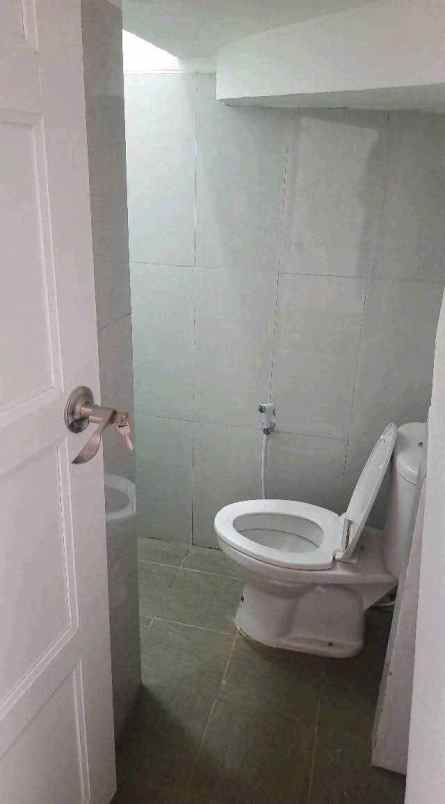 rumah 2 lantai pamulang cash 700 jutaan