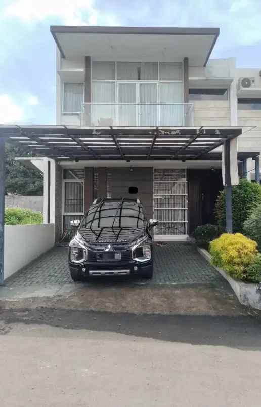 rumah 2 lantai siap huni sarijadi bandung