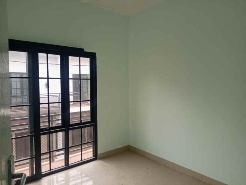rumah 2 lt strategis cimanggis depok