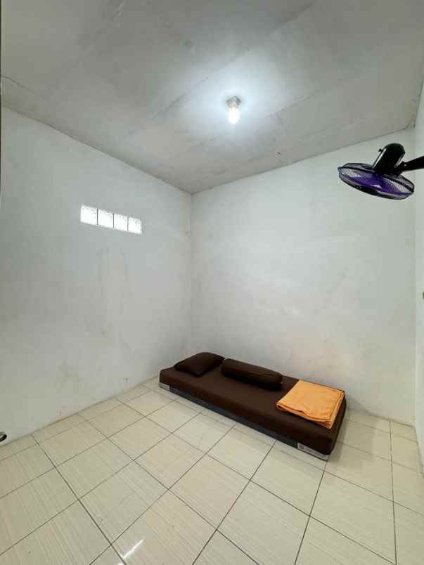 rumah 3 lantai di utan panjang kemayoran jkt pusat