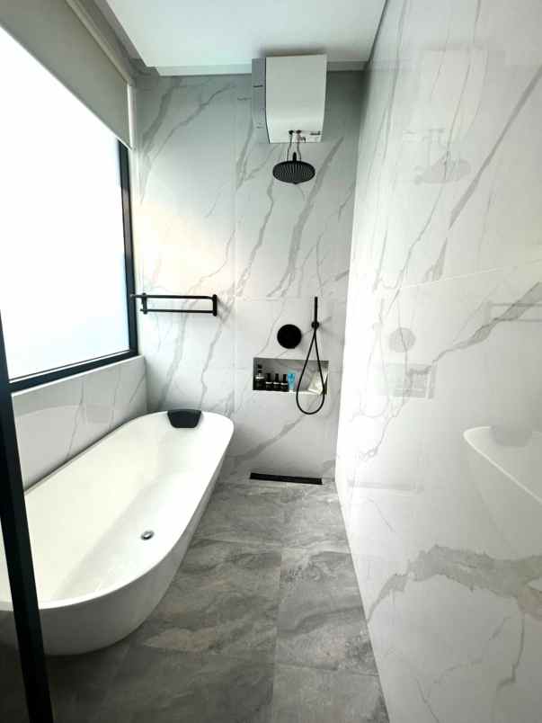 rumah 3lt 9x20 182m type 6kt cilincing jakarta utara