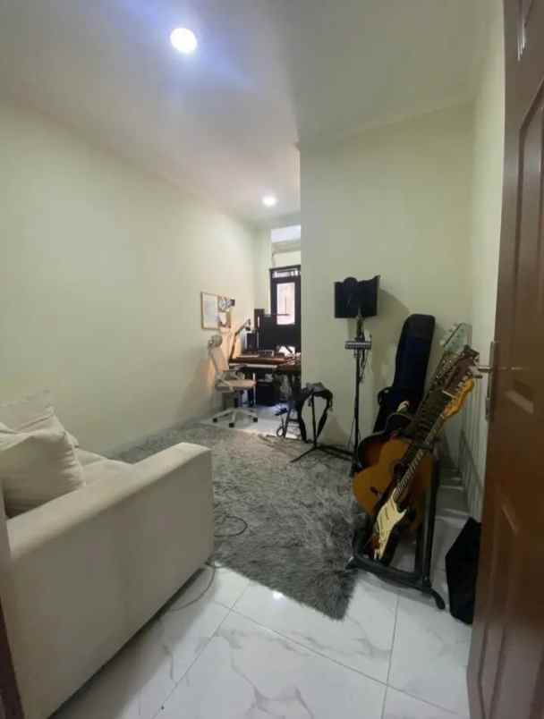 rumah antapani lama dekat cicaheum arcamanik bandung