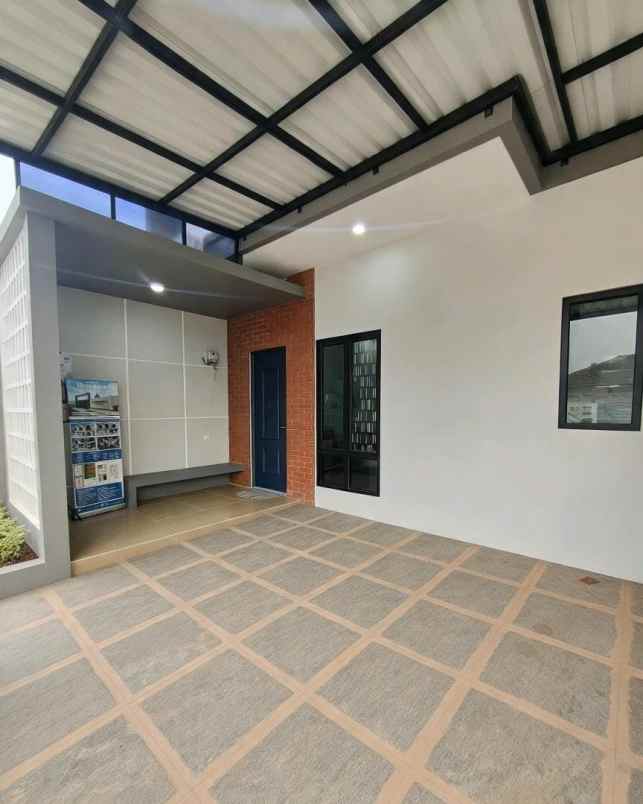 rumah baru dalam cluster lokasi strategis siap huni