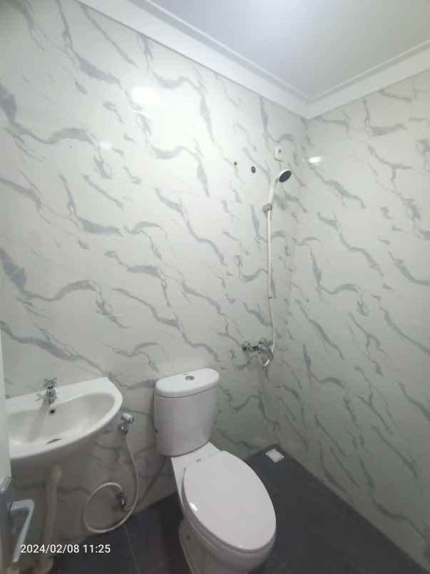 rumah baru keren di lembang dekat sespima polri